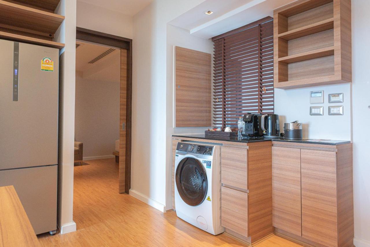 Summit Windmill Golf Suite Hotel At Suvarnabhumi Μπανγκόκ Εξωτερικό φωτογραφία A typical kitchen in a serviced apartment