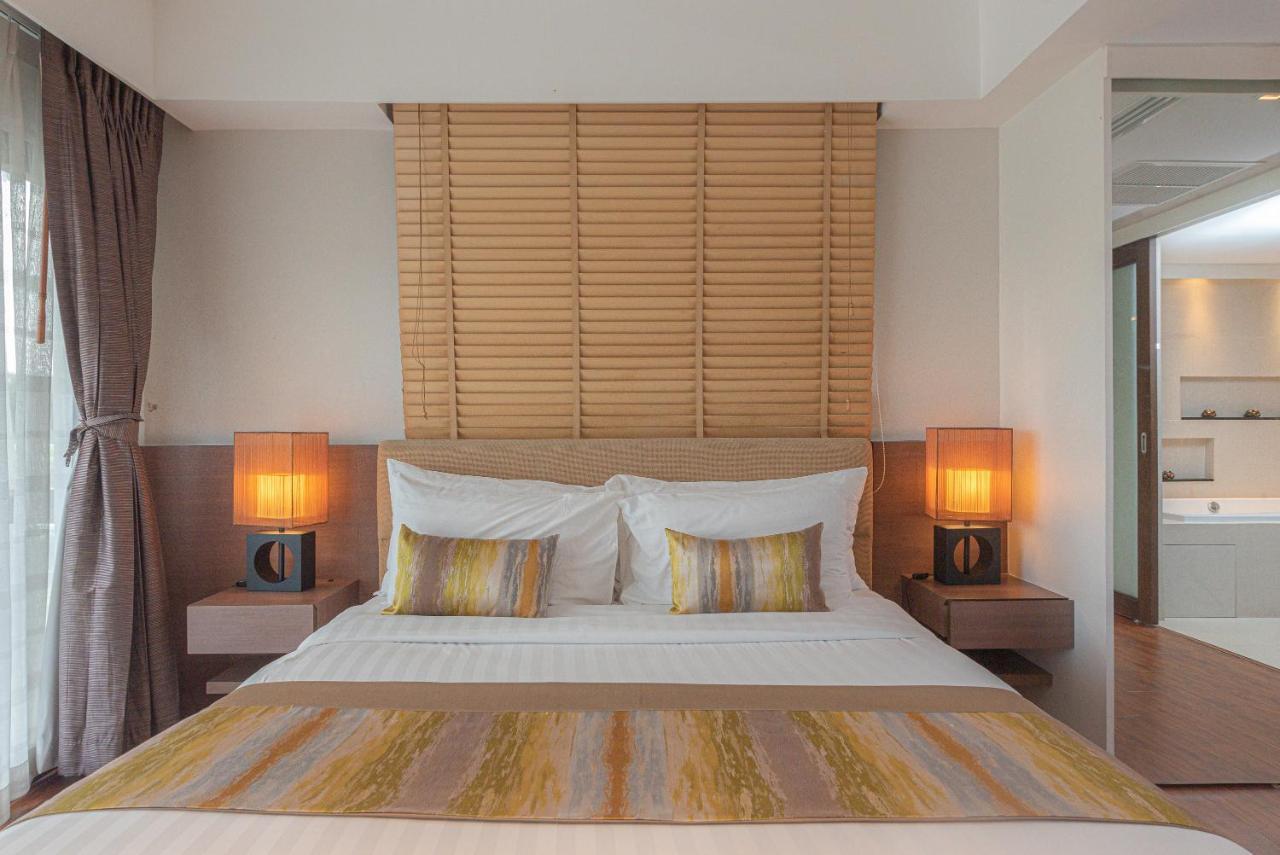 Summit Windmill Golf Suite Hotel At Suvarnabhumi Μπανγκόκ Εξωτερικό φωτογραφία A bedroom at the hotel
