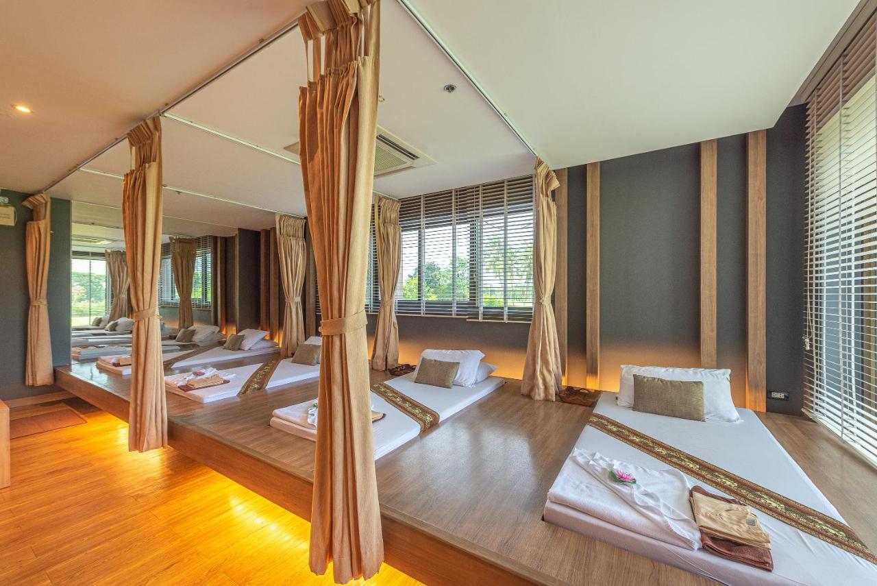 Summit Windmill Golf Suite Hotel At Suvarnabhumi Μπανγκόκ Εξωτερικό φωτογραφία Thai massage beds